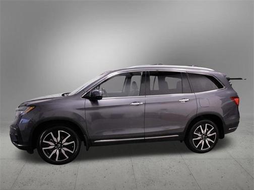2022 Honda Pilot Touring 8-Passenger