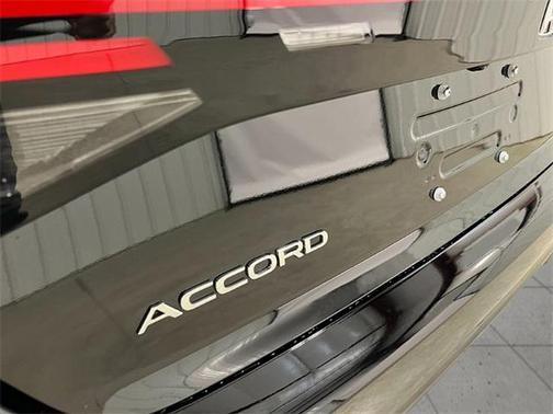 2025 Honda Accord LX 1.5T