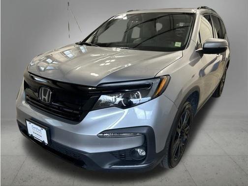 Lunar Silver Metallic 2022 Honda Pilot AWD Special Edition