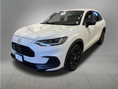 Platinum White Pearl 2024 Honda HR-V AWD Sport