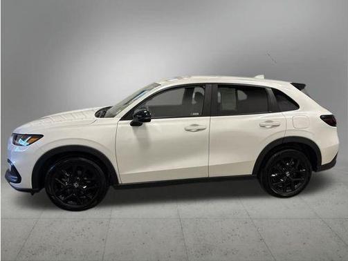 Platinum White Pearl 2024 Honda HR-V AWD Sport