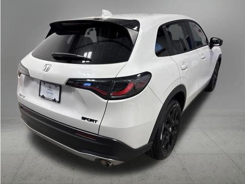 Platinum White Pearl 2024 Honda HR-V AWD Sport