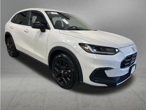 Platinum White Pearl 2024 Honda HR-V AWD Sport