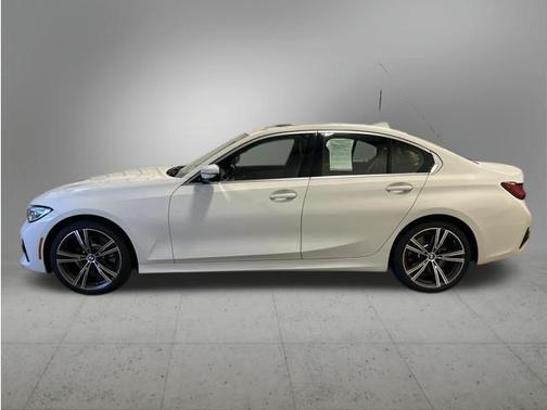 Alpine White 2022 BMW 330 xDrive