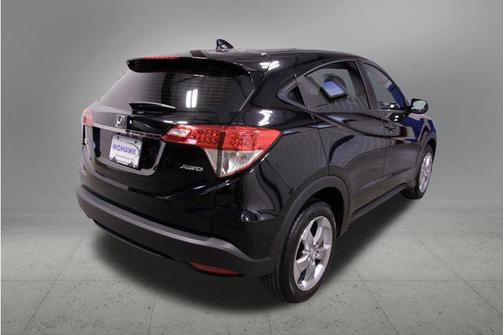Crystal Black Pearl 2020 Honda HR-V LX