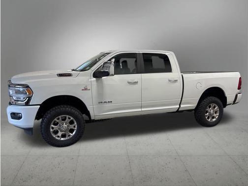 Bright White Clearcoat 2024 RAM 2500 Laramie Crew Cab 4x4 6'4' Box