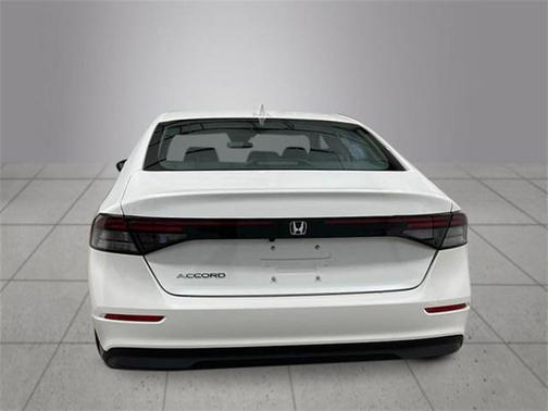 2025 Honda Accord LX 1.5T