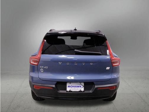 2024 Volvo XC40 Recharge Pure Electric Twin Plus