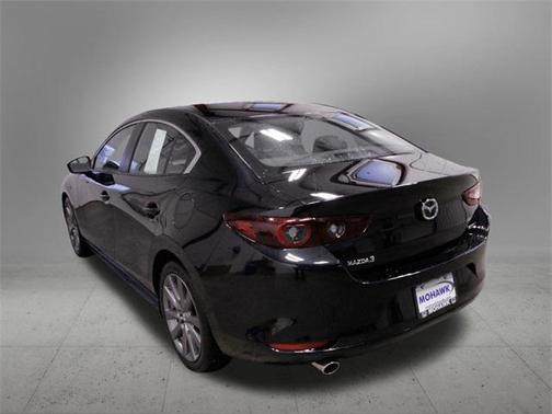 2025 Mazda Mazda3 FWD w/Preferred Package