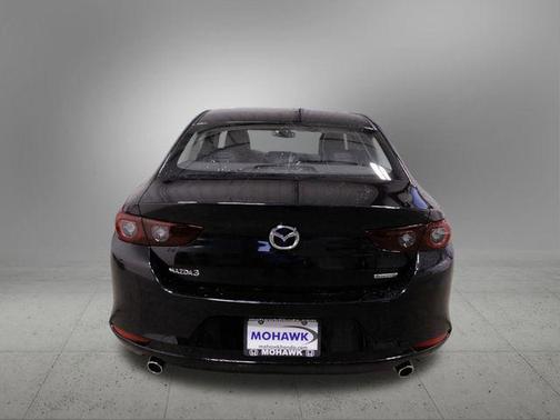 2025 Mazda Mazda3 FWD w/Preferred Package