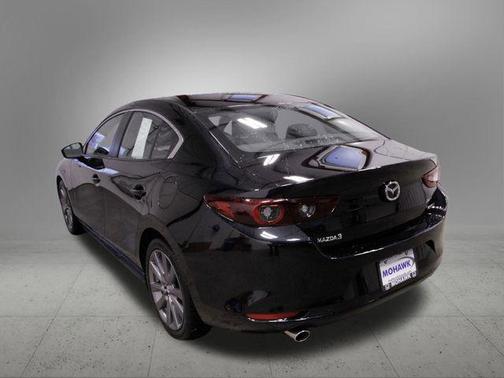 2025 Mazda Mazda3 FWD w/Preferred Package