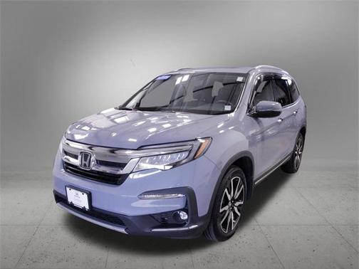 2022 Honda Pilot Touring 8-Passenger
