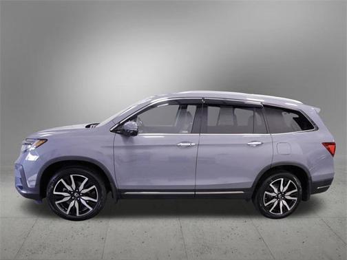 2022 Honda Pilot Touring 8-Passenger