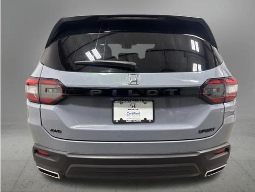 Sonic Gray Pearl 2025 Honda Pilot Sport