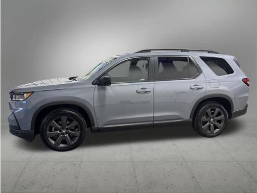 Sonic Gray Pearl 2025 Honda Pilot Sport