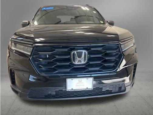 2023 Honda Pilot AWD Sport