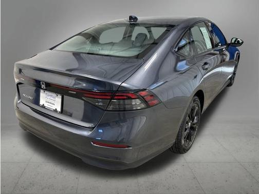Meteorite Gray Metallic 2025 Honda Accord SE