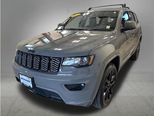 Sting-Gray Clearcoat 2020 Jeep Grand Cherokee Altitude