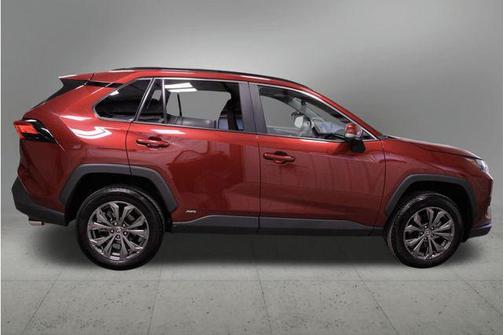 2025 Toyota RAV4 Hybrid XLE Premium