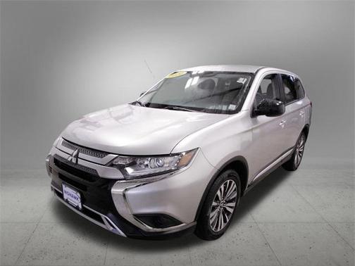 2020 Mitsubishi Outlander ES