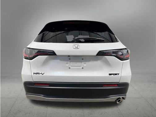 Platinum White Pearl 2027 Honda HR-V Sport