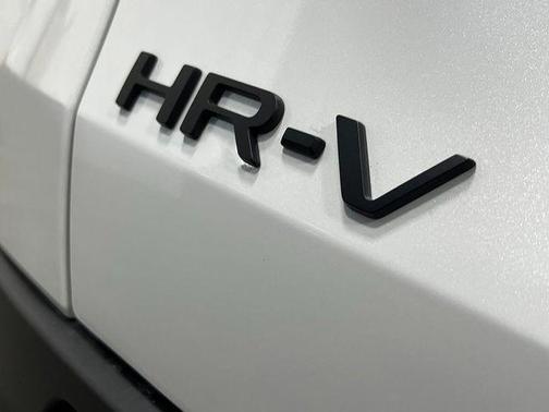 White 2027 Honda HR-V Sport