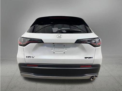 White 2027 Honda HR-V Sport