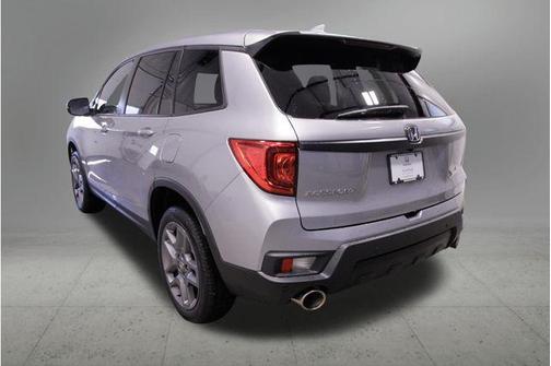 Lunar Silver Metallic 2023 Honda Passport AWD EX-L