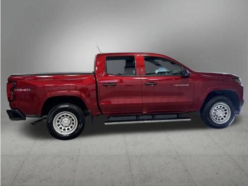 Radiant Red Tintcoat 2024 Chevrolet Colorado WT