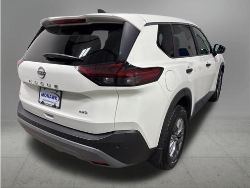 Glacier White 2023 Nissan Rogue S