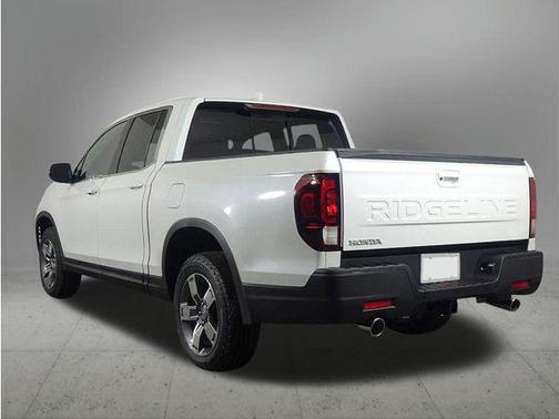White 2026 Honda Ridgeline RTL