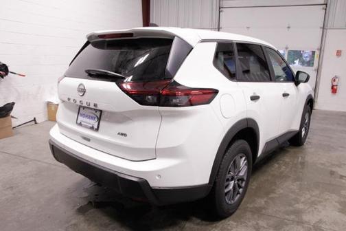 2024 Nissan Rogue S