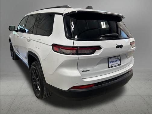 Bright White Clearcoat 2024 Jeep Grand Cherokee L Altitude