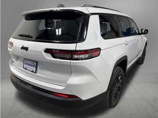Bright White Clearcoat 2024 Jeep Grand Cherokee L Altitude
