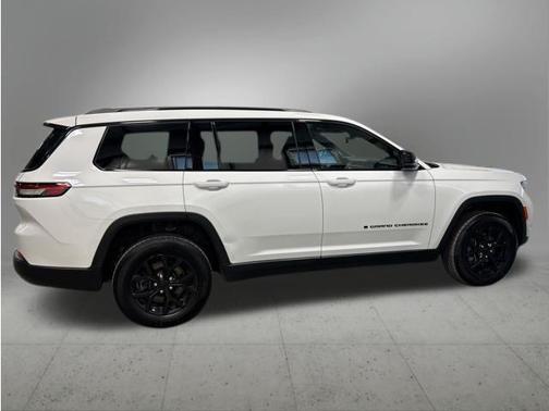 Bright White Clearcoat 2024 Jeep Grand Cherokee L Altitude