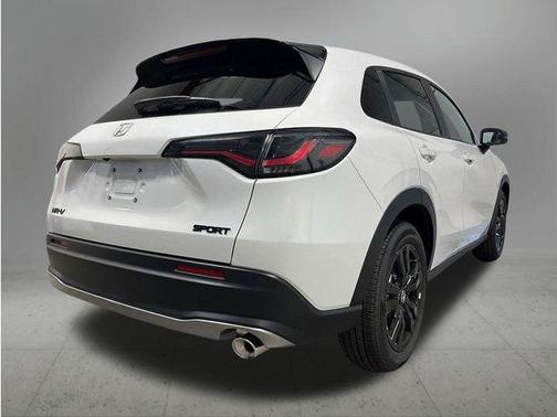 White 2027 Honda HR-V Sport
