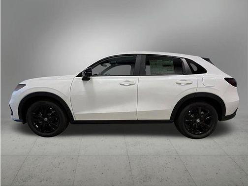White 2027 Honda HR-V Sport