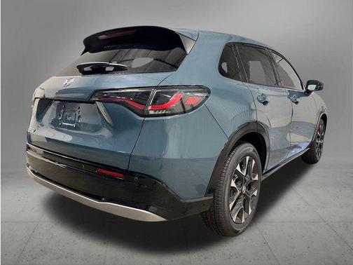 Nordic Forest Pearl 2027 Honda HR-V EX-L
