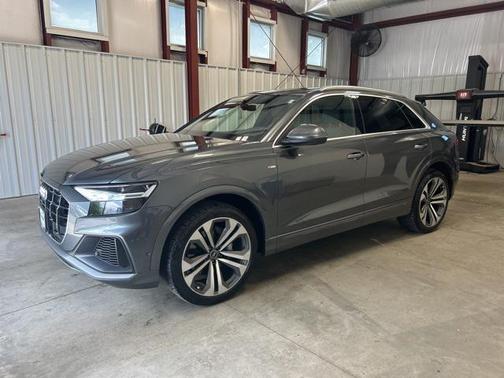 2021 Audi Q8 55 Premium Plus