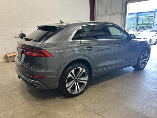 2021 Audi Q8 55 Premium Plus