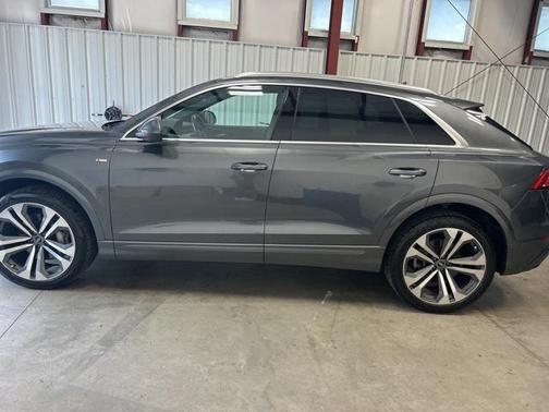 2021 Audi Q8 55 Premium Plus