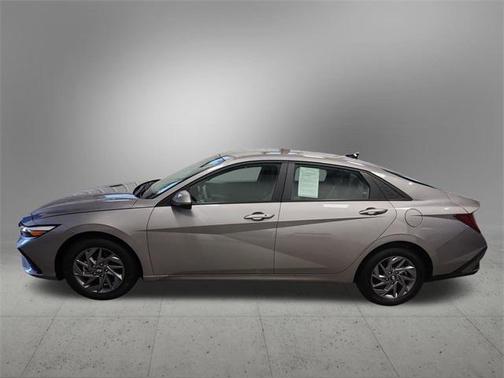 2024 Hyundai ELANTRA HEV Blue