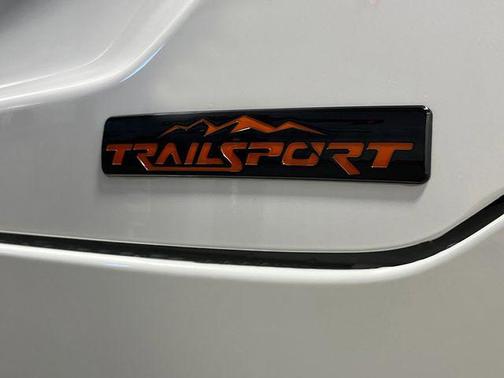 Platinum White Pearl 2026 Honda Pilot TrailSport