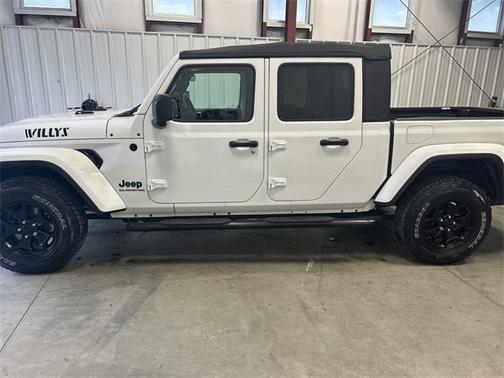 2021 Jeep Gladiator Sport