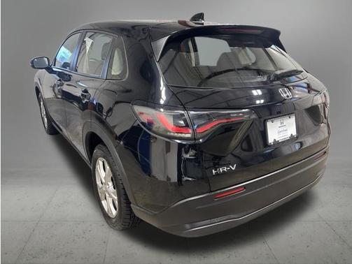 Crystal Black Pearl 2023 Honda HR-V LX