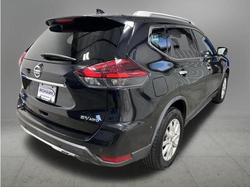 Magnetic Black Pearl 2020 Nissan Rogue SV