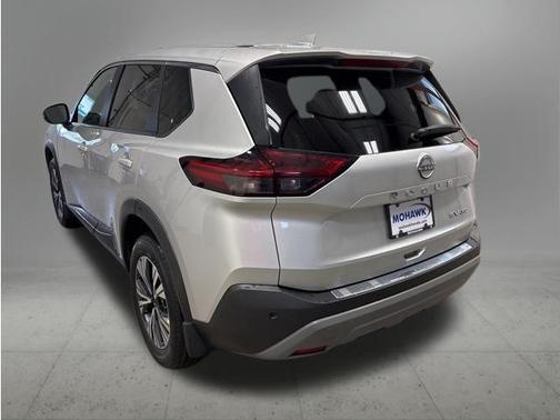 Brilliant Silver Metallic 2023 Nissan Rogue SV