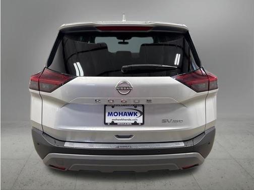 Brilliant Silver Metallic 2023 Nissan Rogue SV