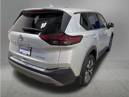 Brilliant Silver Metallic 2023 Nissan Rogue SV