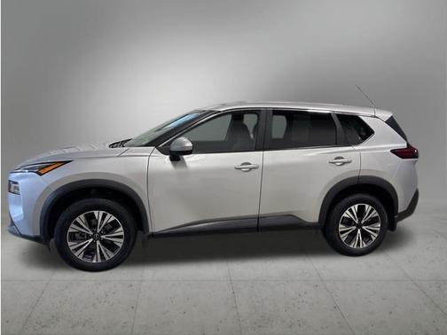 Brilliant Silver Metallic 2023 Nissan Rogue SV